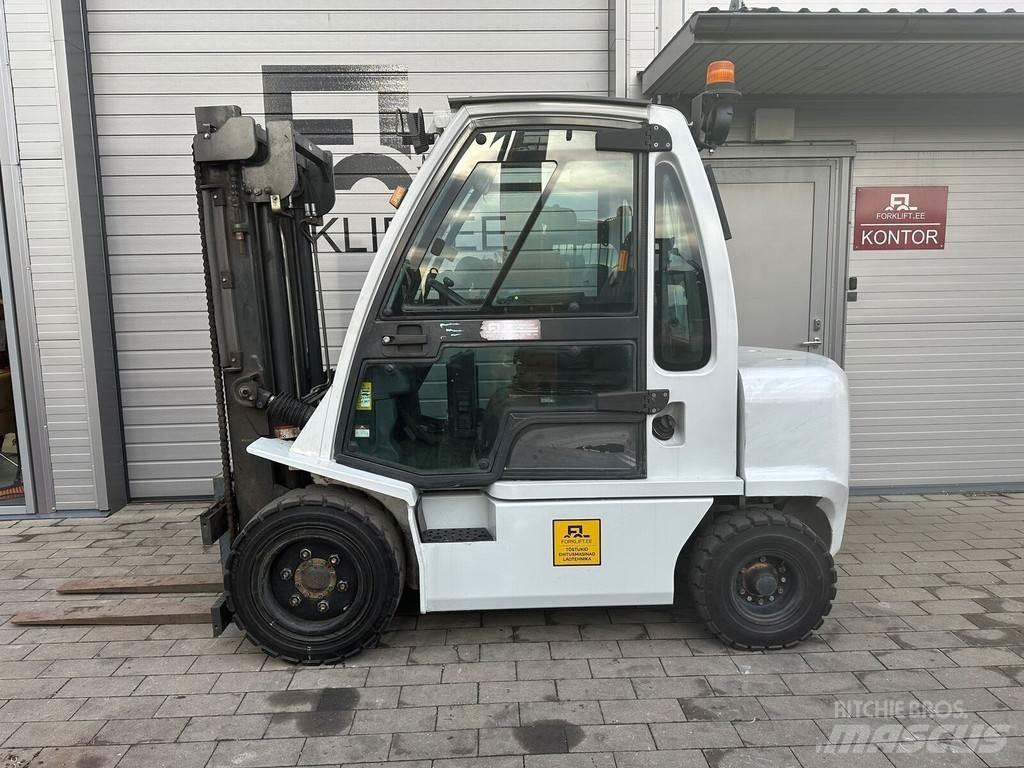 Nissan YG1D2A30Q Diesel Trucker