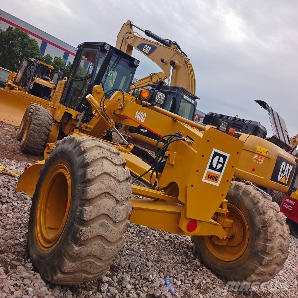CAT 140 Veihøvler