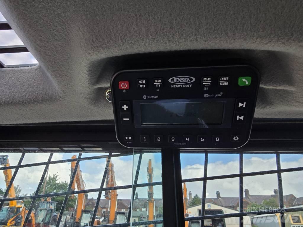 CASE TV450B Beltelastere