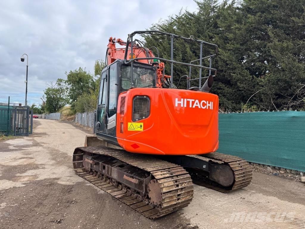 Hitachi ZX 135 US-5B Beltegraver