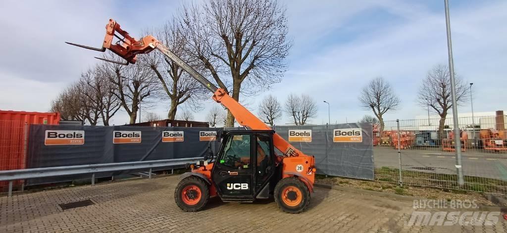 JCB 525-60 T4 F Teleskoplastere