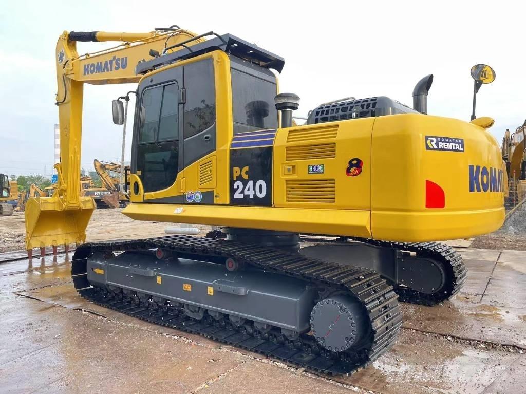 Komatsu PC 240 LC-8 Beltegraver