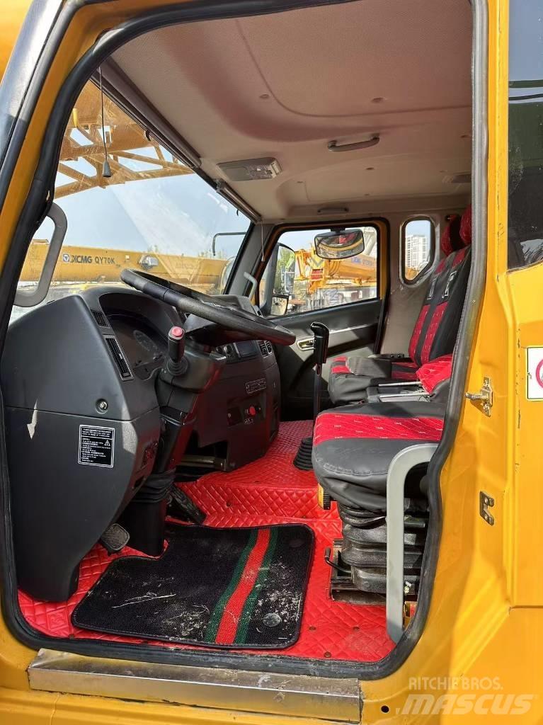 XCMG XCT25 Allterreng kraner