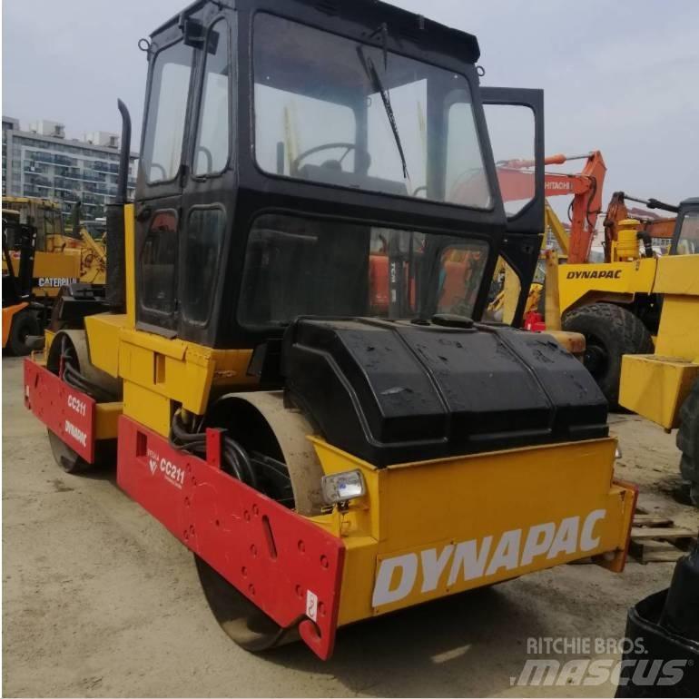 Dynapac CC 211 Tandem Valser