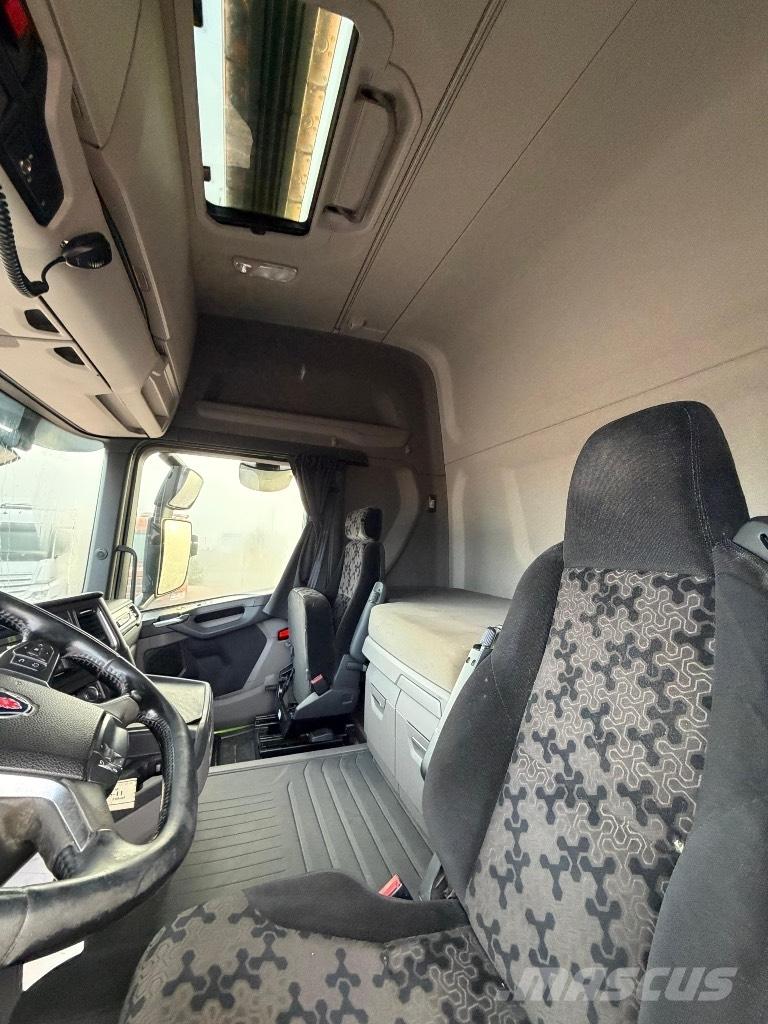 Scania R 450 LA6x2NB Trekkvogner