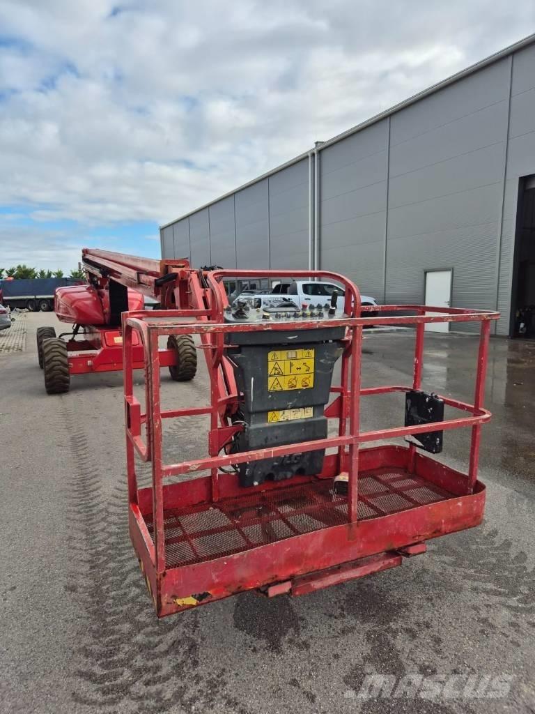 JLG M 600 JP Teleskop bomlifter