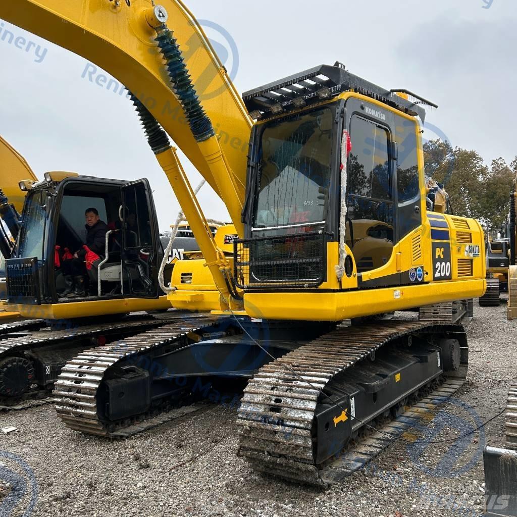 Komatsu PC200-8 Beltegraver