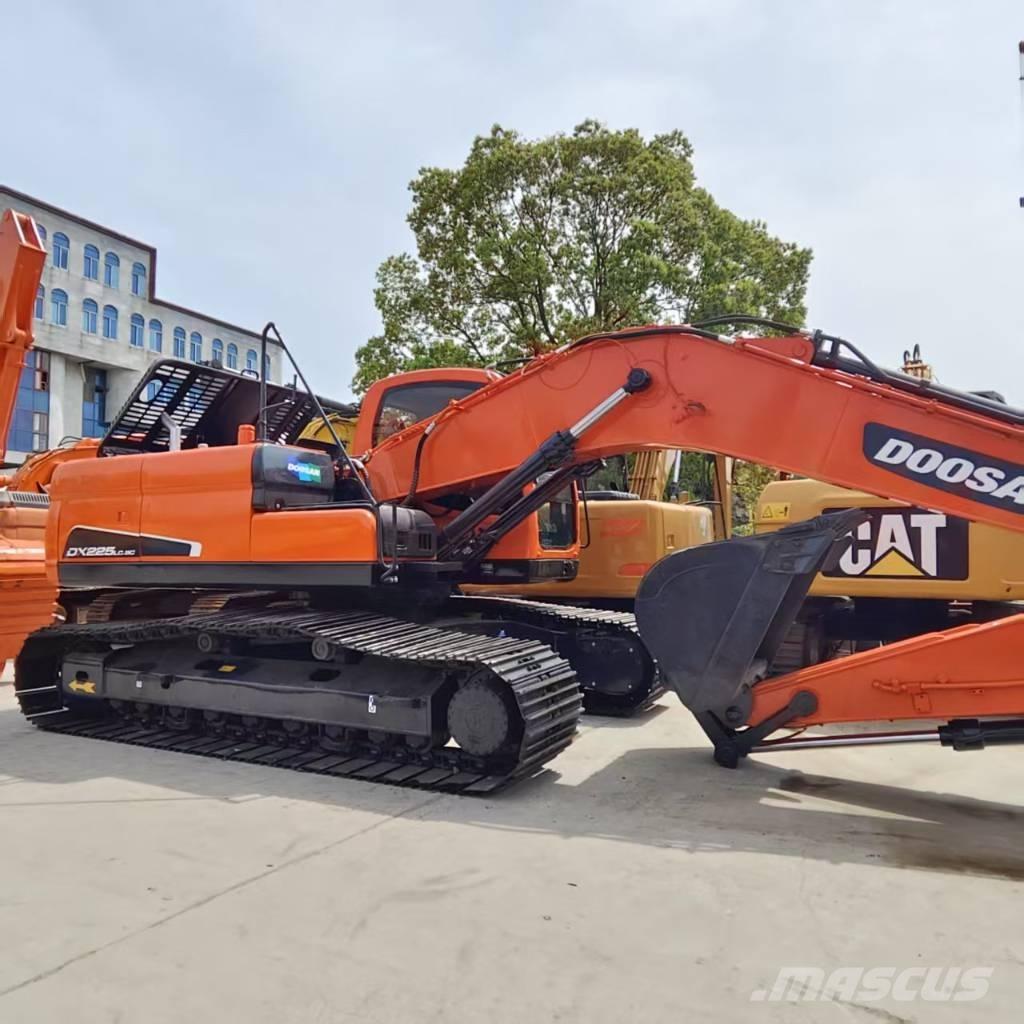 Doosan DX 225 Beltegraver