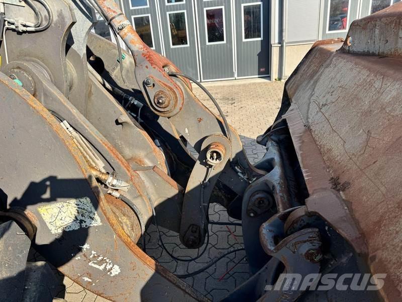 Volvo L90F Hjullastere
