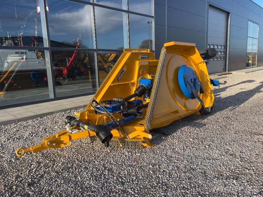 Bomford TriWing 4600 Slåmaskiner