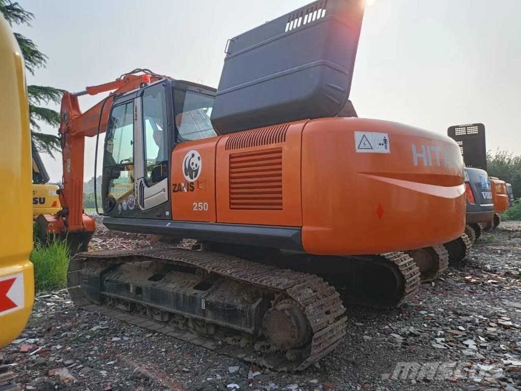 Hitachi ZX 250 LC Beltegraver