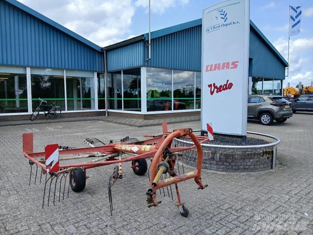 Kuhn GA 301 Svanser
