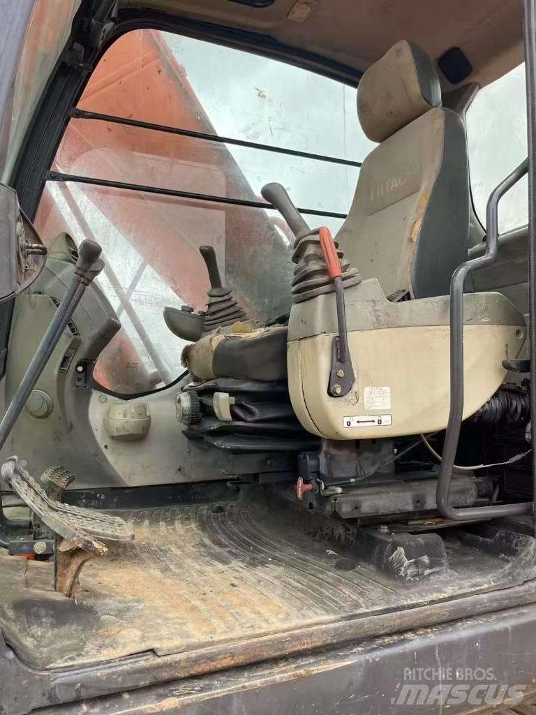 Hitachi ZX 200 Amfibiske Gravemaskiner