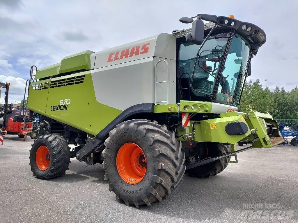 CLAAS Lexion 670 Skurtreskere