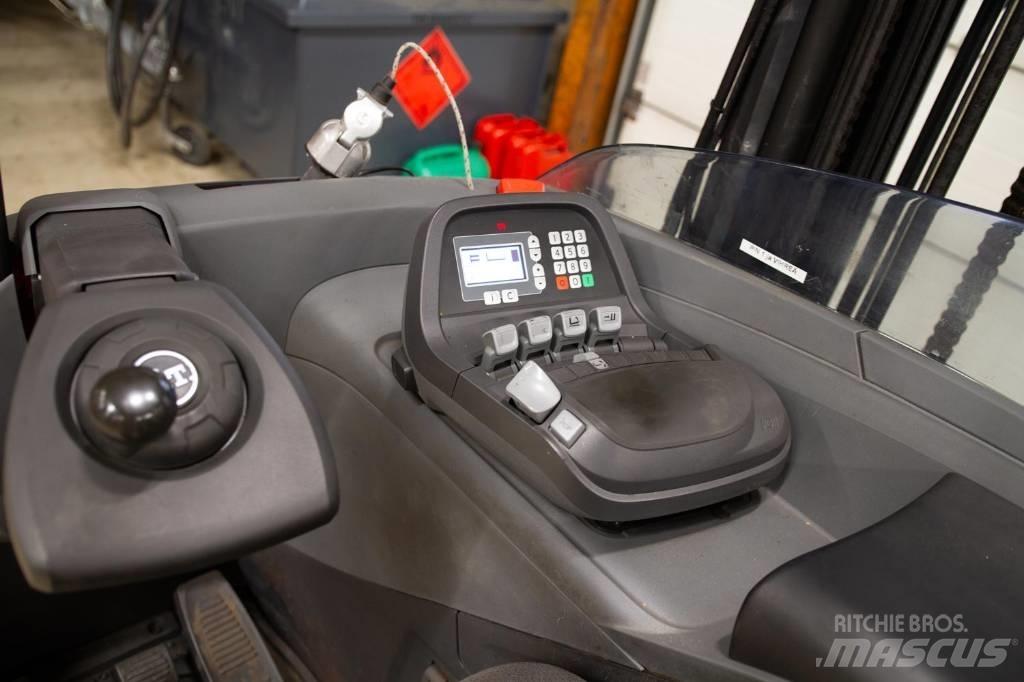 BT RR E 160 Skyvemasttruck