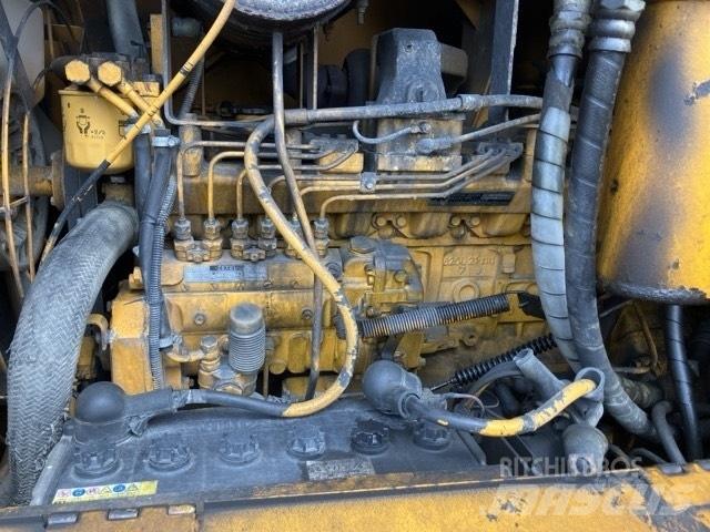 Komatsu GD 405 A-2 Veihøvler