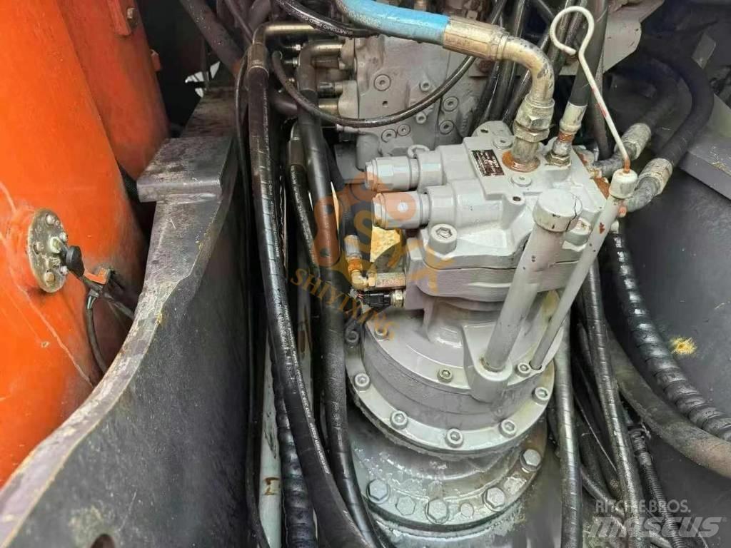 Hitachi EX 200-5G Beltegraver