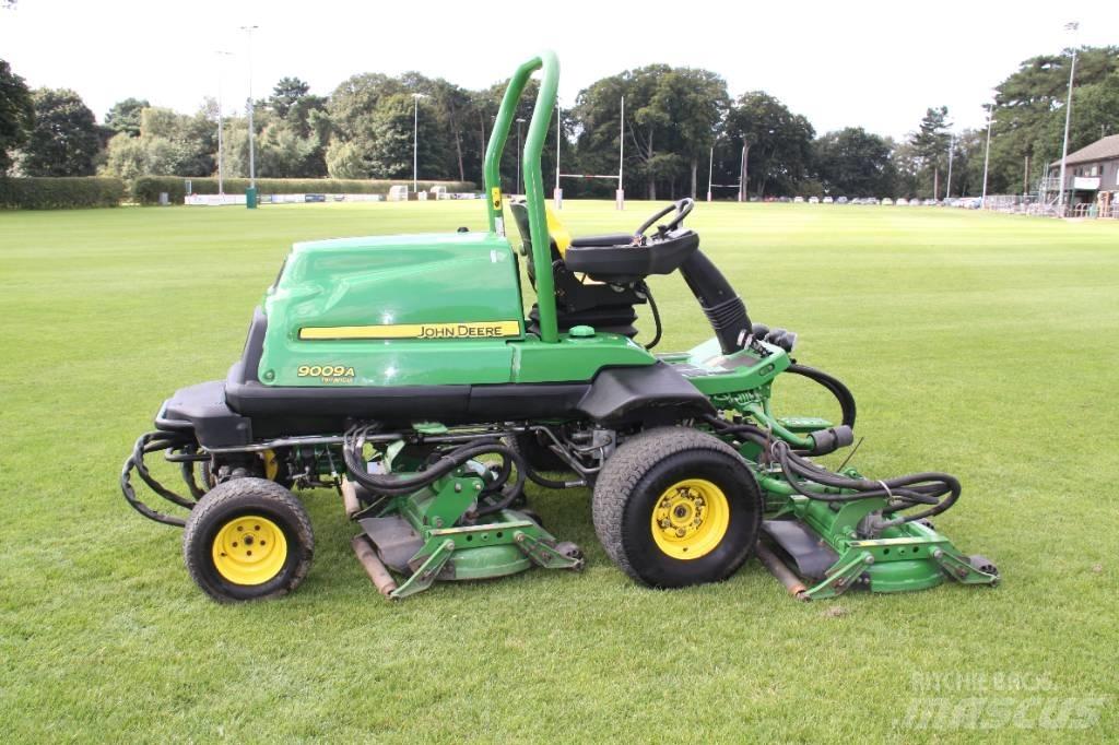 John Deere 9009A Sitteklippere