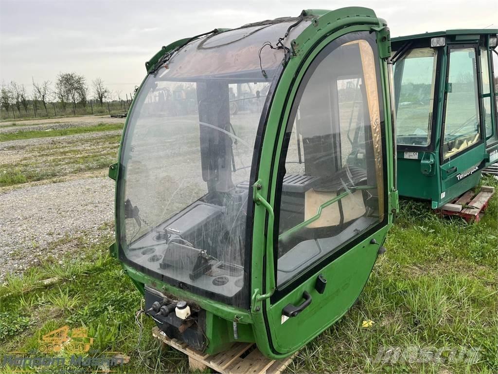 John Deere 1470E Førerhus og Interiør