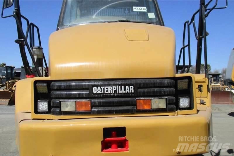 CAT 730 Rammestyrte Dumpere