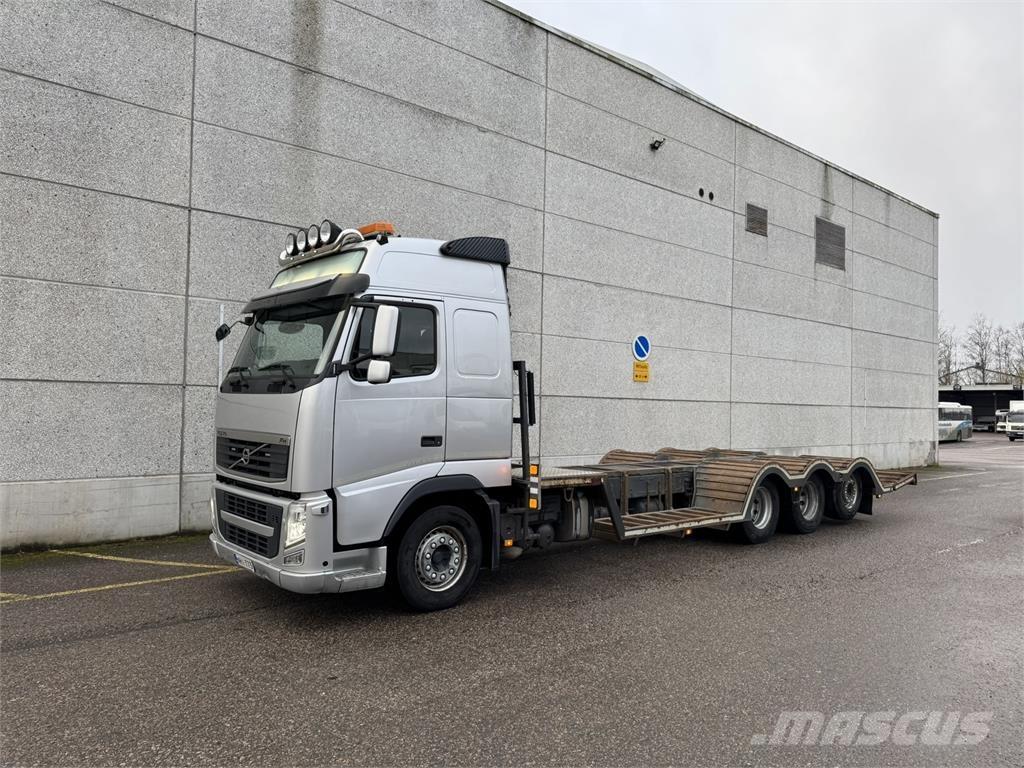 Volvo FH500 8x4 Chassis