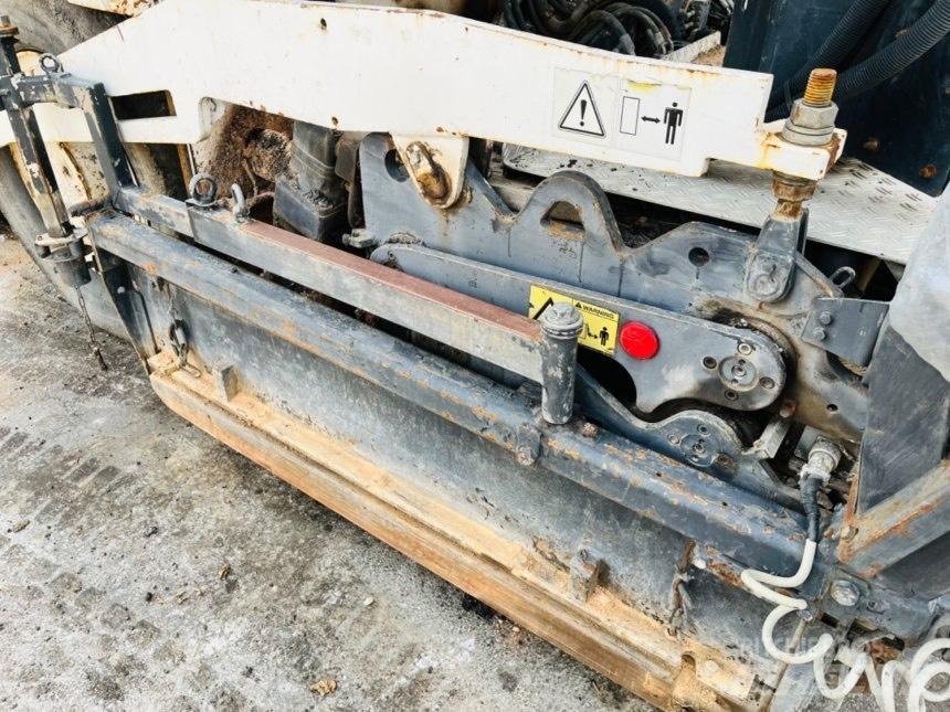 Dynapac F 141-6WD Asfaltutleggere