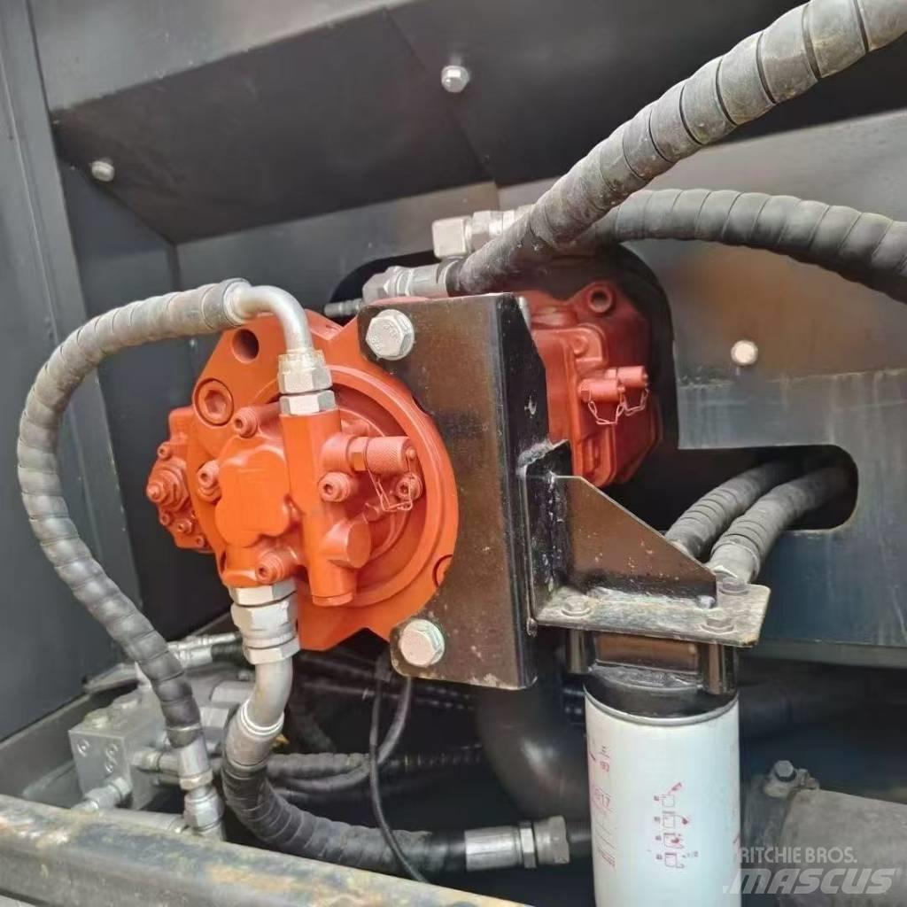 Hyundai 220-9S Beltegraver