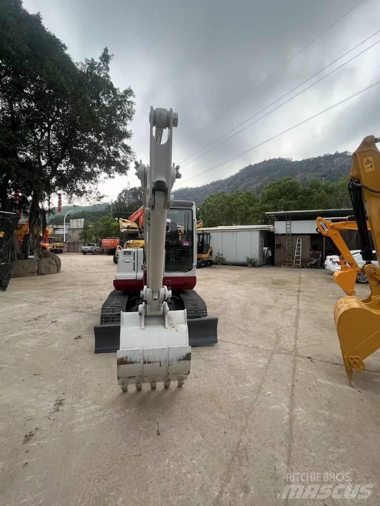 Takeuchi TB180C Beltegraver