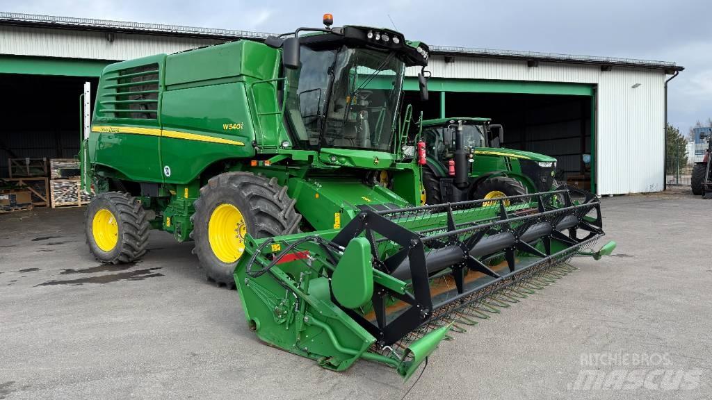 John Deere W 540 Skurtreskere