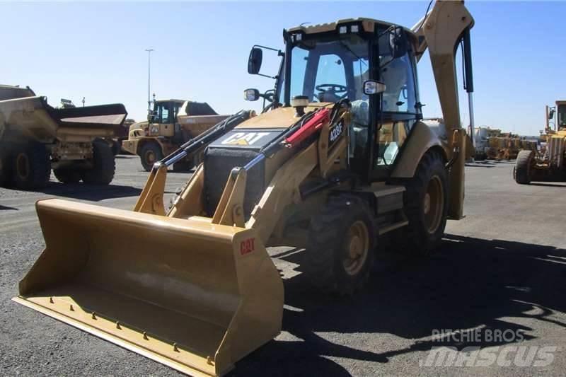 CAT 428F Traktorgravere