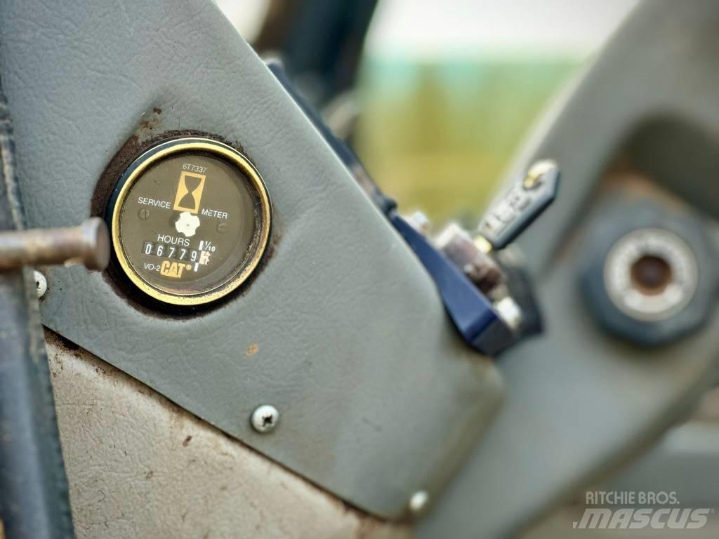 CAT TH 62 Teleskoplastere