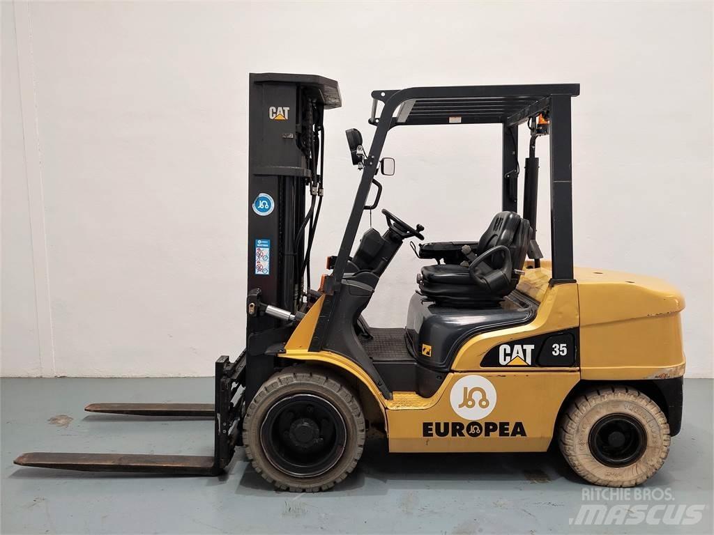 CAT DP35NTD Diesel Trucker