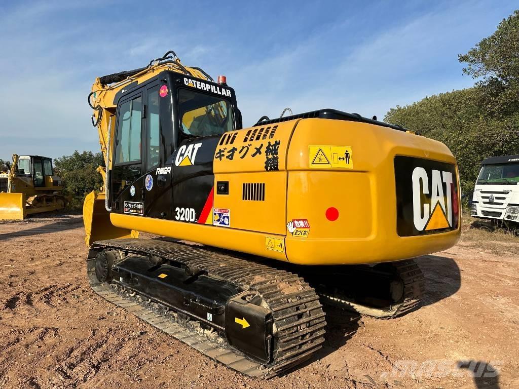 CAT 320 D L Beltegraver