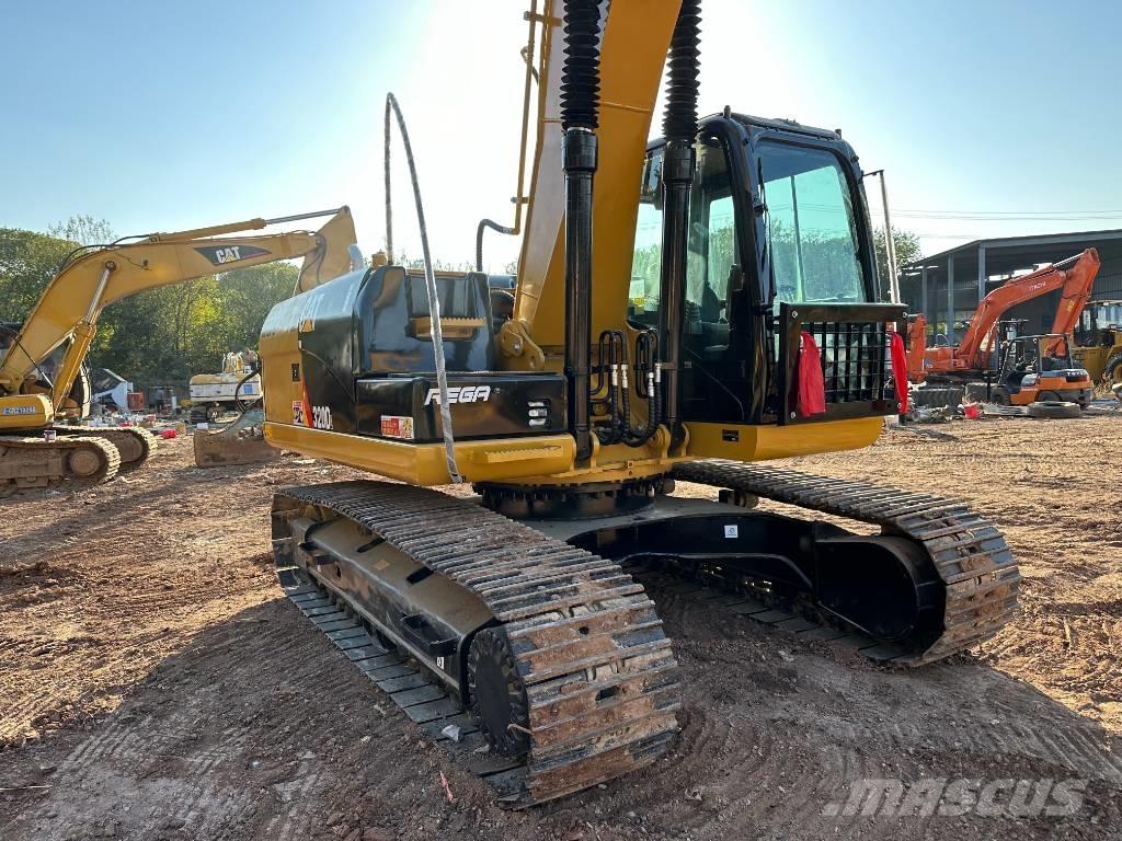 CAT 320 D L Beltegraver