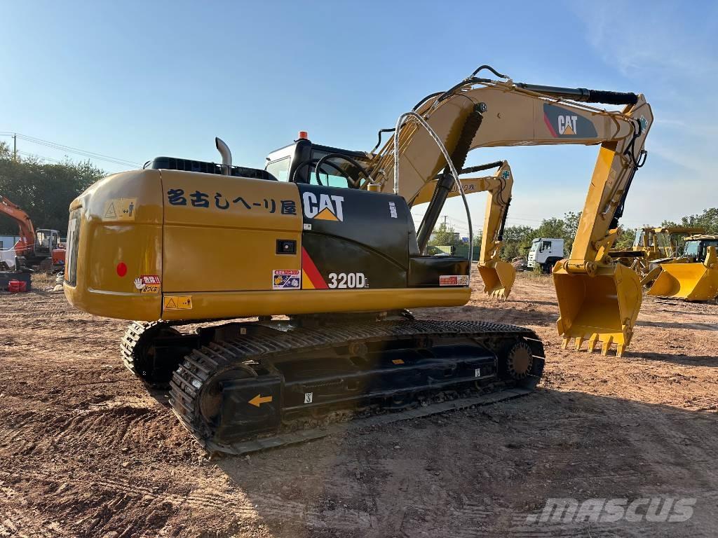 CAT 320 D L Beltegraver