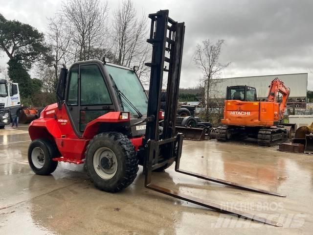 Manitou M 30.2 Terrenggående gaffeltruck