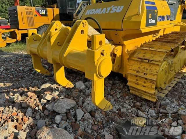 Komatsu D 85 Dozere Beltegående