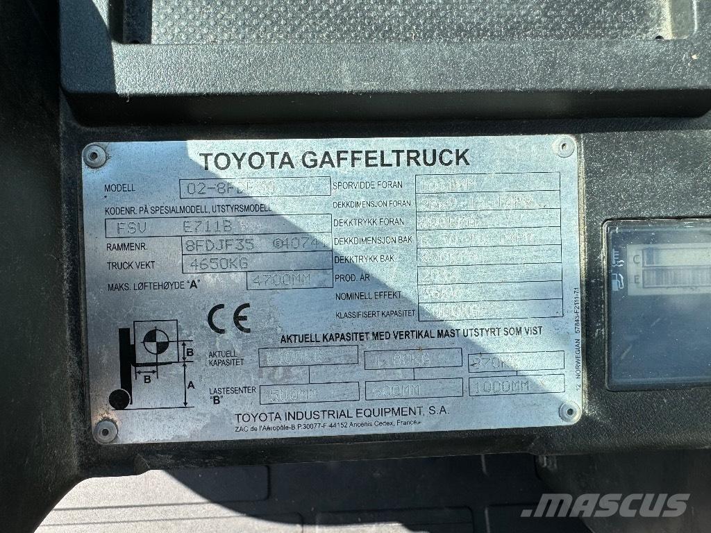 Toyota 02-8FDF30 Diesel Trucker