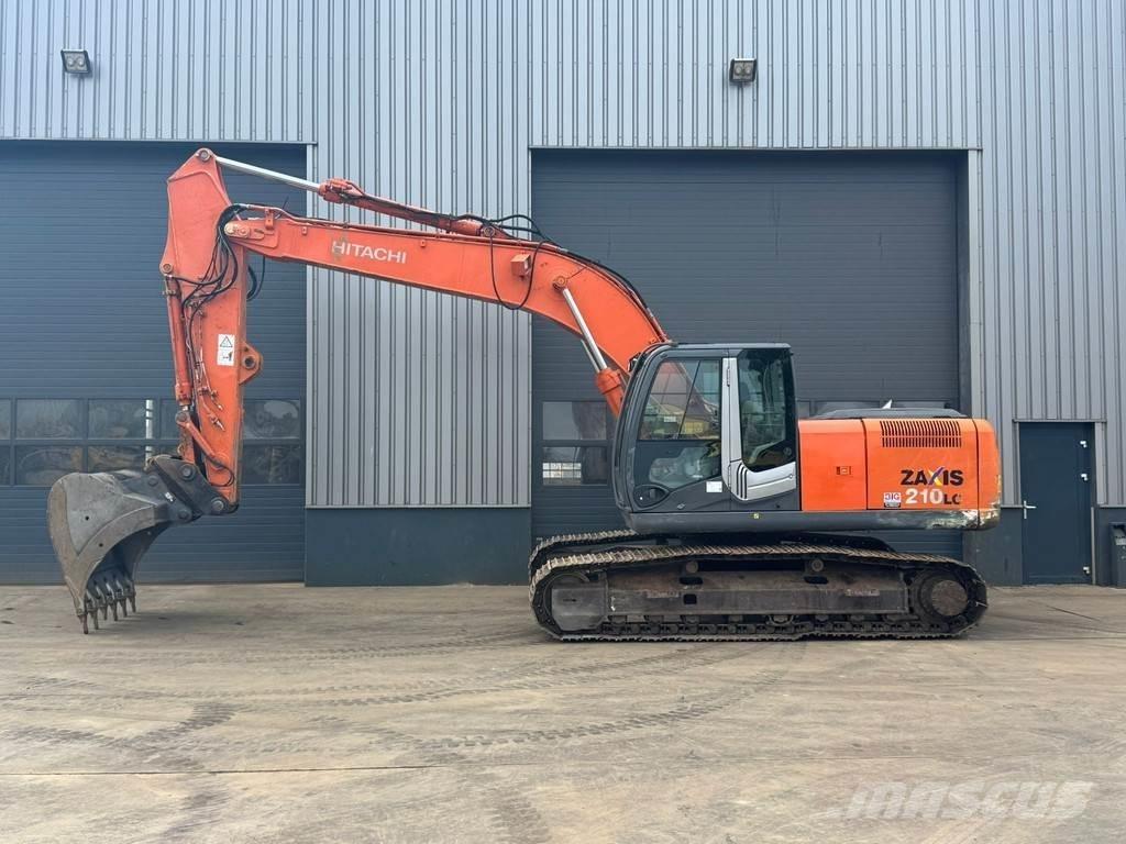 Hitachi ZX210LC-3 Beltegraver