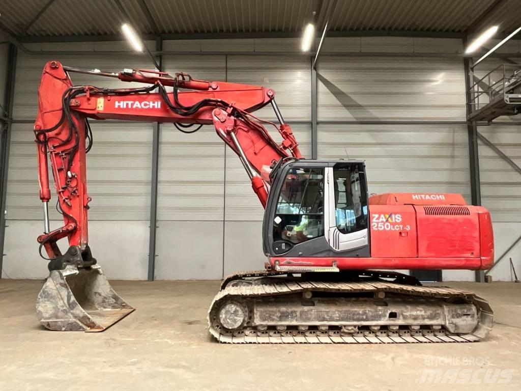 Hitachi ZX 250 LC-3 Beltegraver