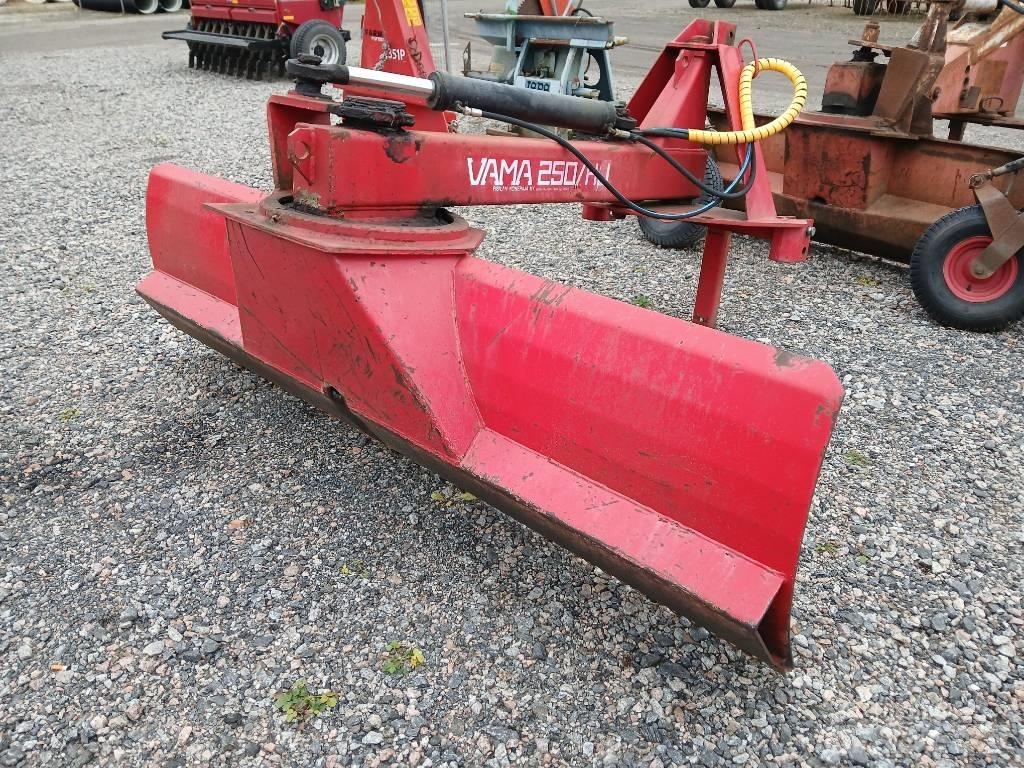 Vama 250 HJ1 Veiskraper