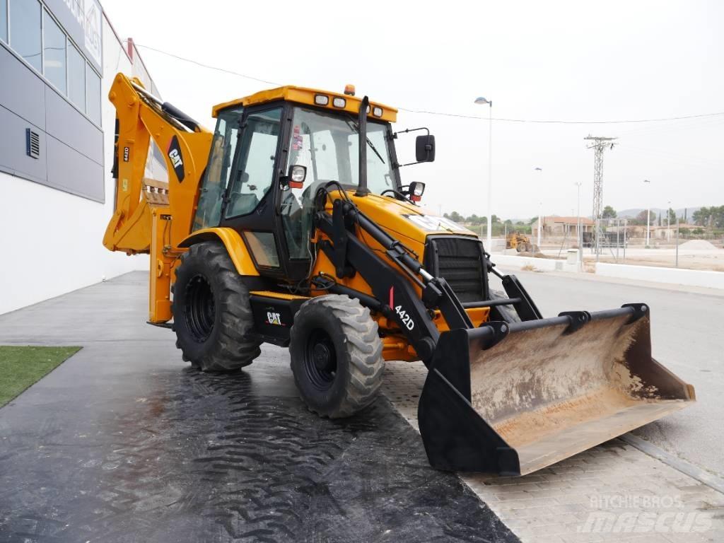 CAT 442 D Traktorgravere
