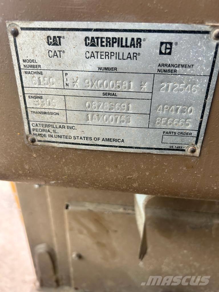 CAT 615 C II Veiskrape