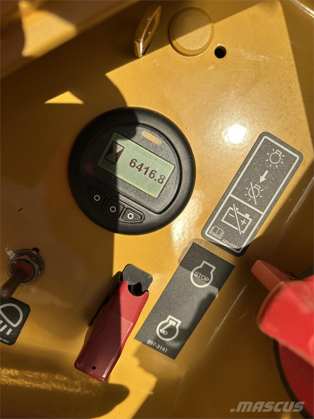 CAT D 5 LGP Dozere Beltegående