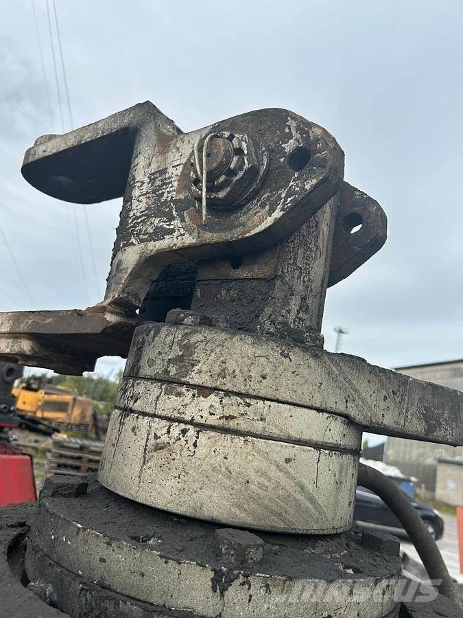 Liebherr 30t Gripere