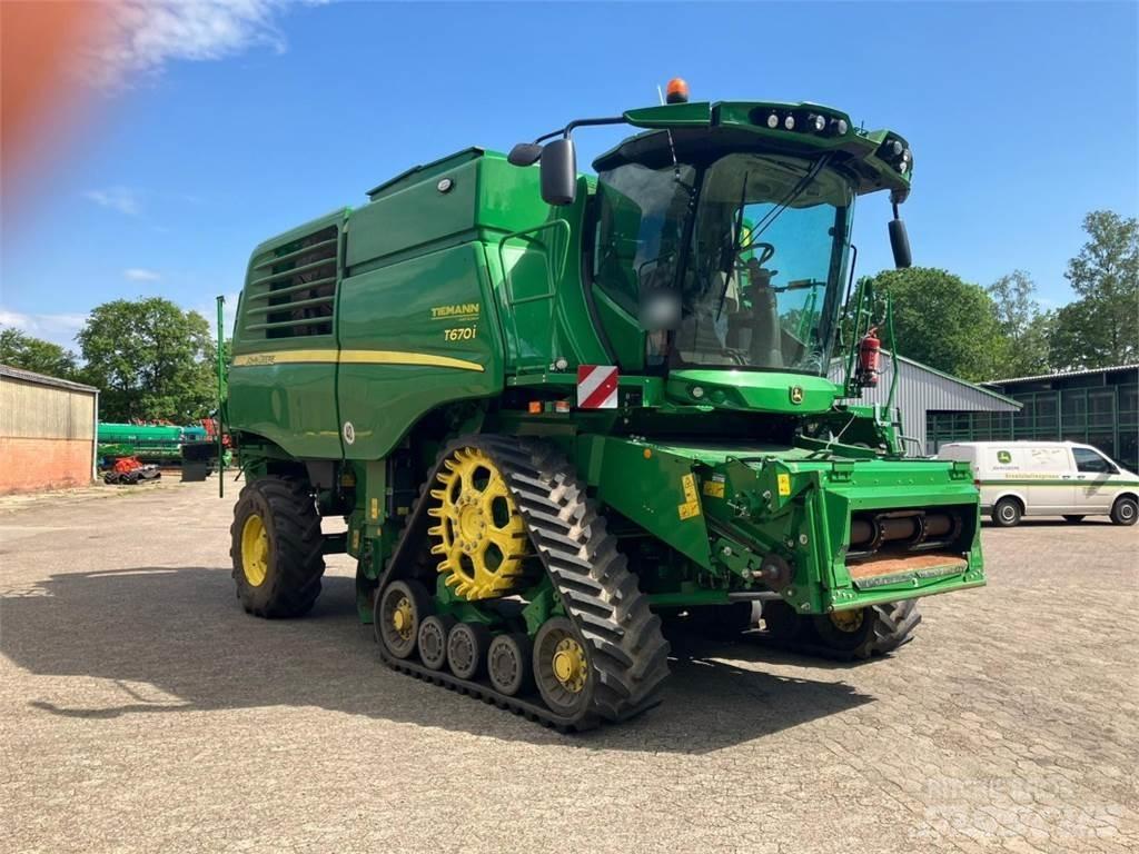 John Deere T670 Skurtreskere