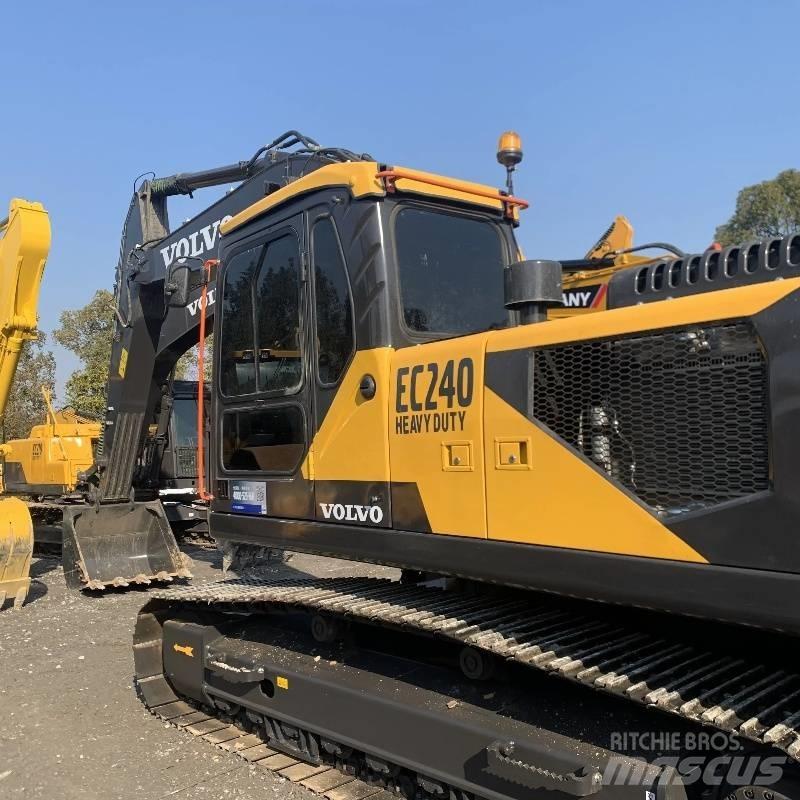 Volvo EC 240 Beltegraver
