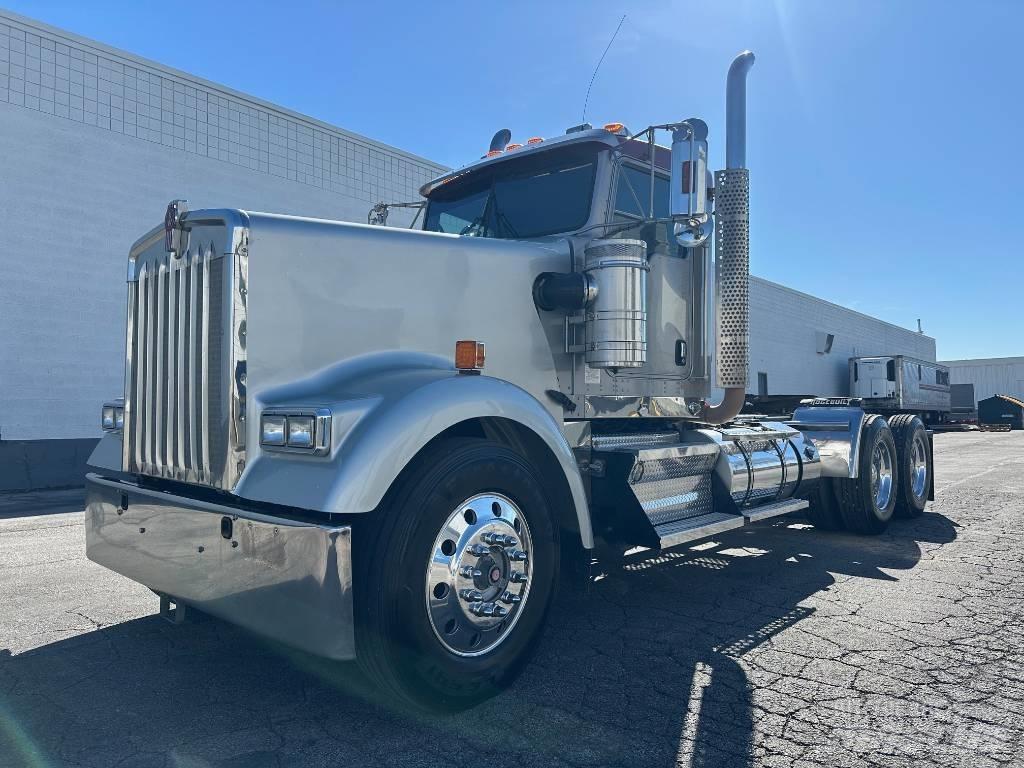Kenworth W 900 L Trekkvogner
