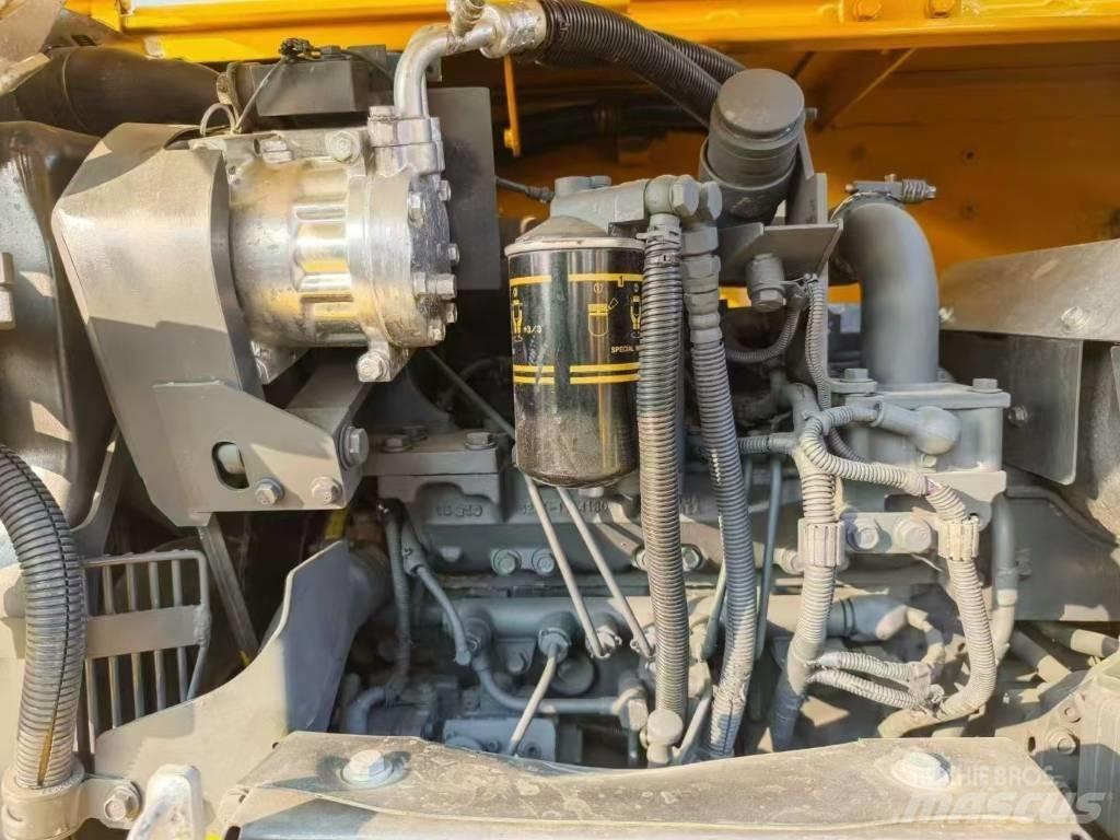 Komatsu 70-8 Beltegraver