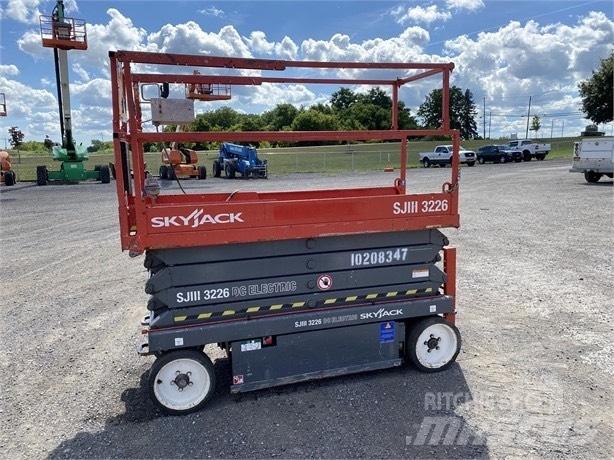SkyJack SJ III 3226 Sakselifter